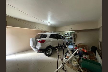 Casa à venda com 180m², 3 quartos e 2 vagas