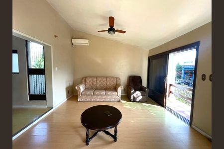 Casa à venda com 180m², 3 quartos e 2 vagas