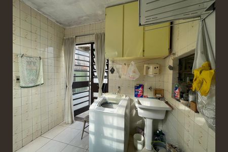 Casa à venda com 180m², 3 quartos e 2 vagas