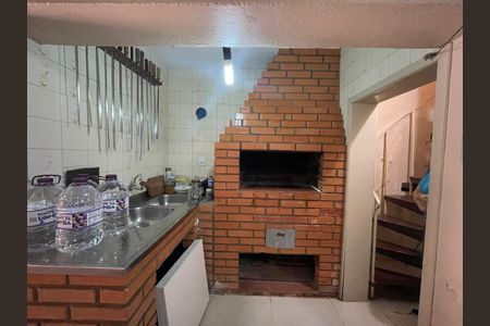 Casa à venda com 180m², 3 quartos e 2 vagas