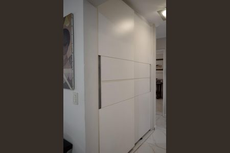 Armário corredor de apartamento para alugar com 3 quartos, 115m² em Jardim America, São Paulo