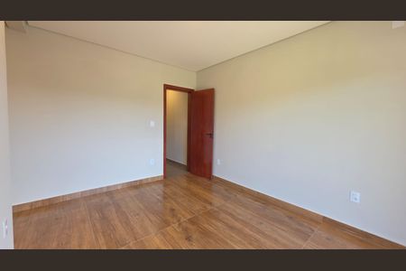 Casa à venda com 262m², 3 quartos e 2 vagas