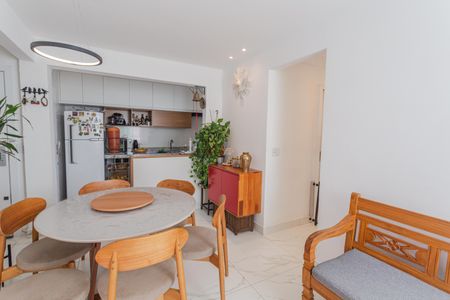 Sala de apartamento à venda com 2 quartos, 61m² em Sagrada Família, Belo Horizonte
