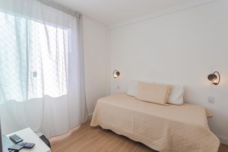 Suíte de apartamento à venda com 2 quartos, 61m² em Sagrada Família, Belo Horizonte
