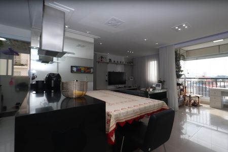 Apartamento à venda com 64m², 2 quartos e 1 vagaSala Expandida