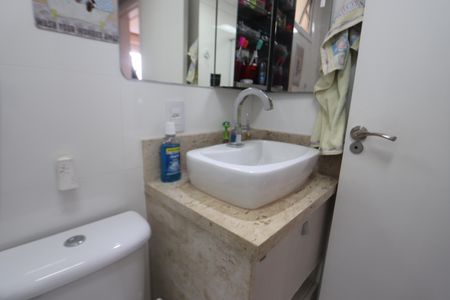 Apartamento à venda com 64m², 2 quartos e 1 vagaBanheiro