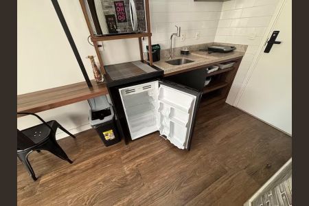 Cozinha de apartamento para alugar com 1 quarto, 31m² em Centro Histórico de São Paulo, São Paulo