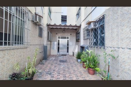 Apartamento para alugar com 45m², 2 quartos e 1 vaga Apartamento para alugar com 45m², 2 quartos e 1 vagaEntrada do Prédio