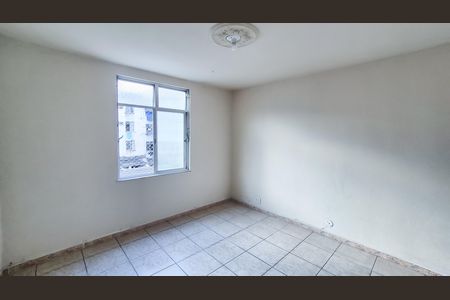 Sala de apartamento para alugar com 2 quartos, 45m² em Olaria, Rio de Janeiro