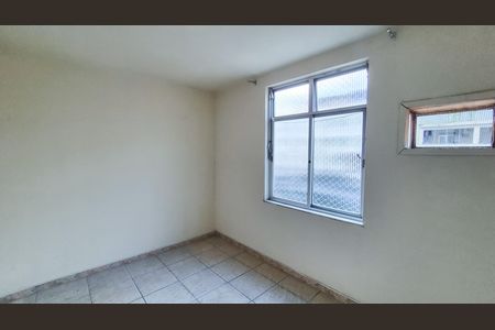 Quarto 1 de apartamento para alugar com 2 quartos, 45m² em Olaria, Rio de Janeiro