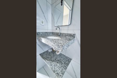 Apartamento para alugar com 45m², 2 quartos e 1 vaga Apartamento para alugar com 45m², 2 quartos e 1 vagaBanheiro