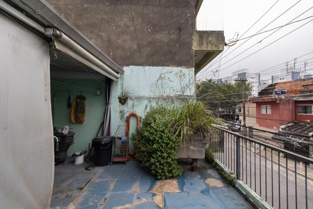 Casa à venda com 100m², 4 quartos e 2 vagas Casa à venda com 100m², 4 quartos e 2 vagasTerraço