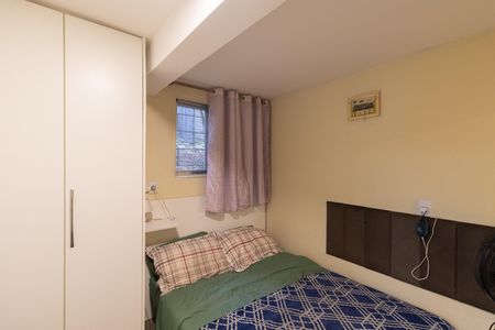 Casa à venda com 100m², 4 quartos e 2 vagas Casa à venda com 100m², 4 quartos e 2 vagasSuíte