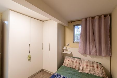 Suíte de casa à venda com 4 quartos, 100m² em Conjunto Residencial José Bonifácio, São Paulo