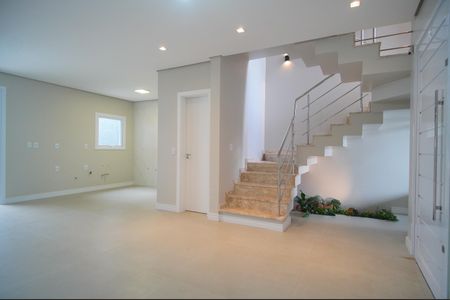 Sala de casa à venda com 3 quartos, 157m² em Feitoria, São Leopoldo