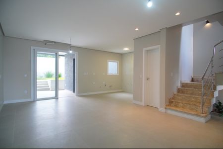 Sala de casa à venda com 3 quartos, 158m² em Feitoria Seller, São Leopoldo
