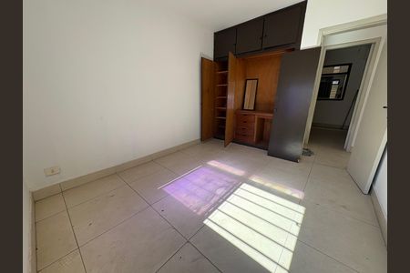Quarto 1 de apartamento para alugar com 2 quartos, 60m² em Setor Bueno, Goiânia
