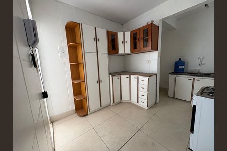 Cozinha - Armários de apartamento para alugar com 2 quartos, 60m² em Setor Bueno, Goiânia