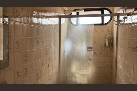 Apartamento para alugar com 60m², 2 quartos e sem vagaBanheiro - Box