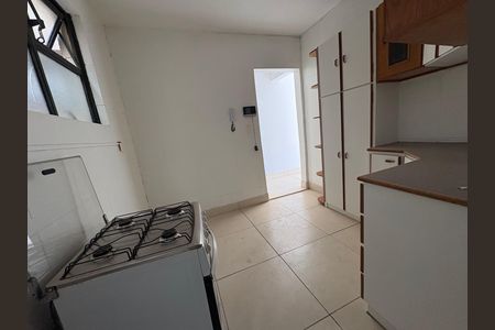 Cozinha - Armários de apartamento para alugar com 2 quartos, 60m² em Setor Bueno, Goiânia
