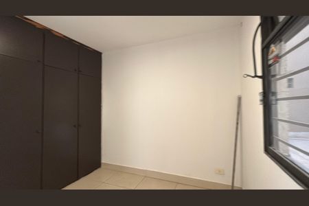 Quarto 2 de apartamento para alugar com 2 quartos, 60m² em Setor Bueno, Goiânia