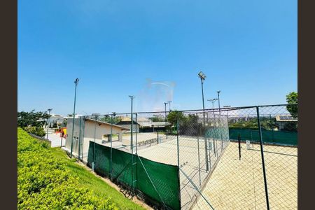 Casa de condomínio para alugar com 220m², 3 quartos e 4 vagas