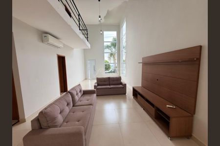 Casa de condomínio para alugar com 220m², 3 quartos e 4 vagas