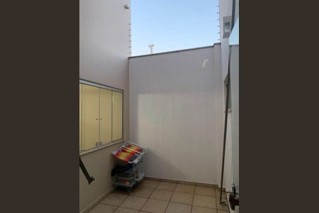 Casa à venda com 3 quartos, 245m² em Jardim New York, Campinas