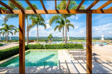 Casa de condomínio à venda com 1250m², 5 quartos e 10 vagas