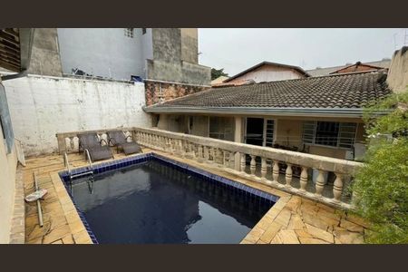 Casa à venda com 180m², 3 quartos e 4 vagas