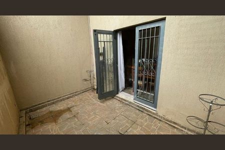 Casa à venda com 180m², 3 quartos e 4 vagas