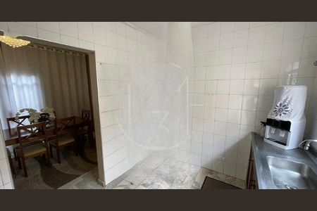Casa à venda com 180m², 3 quartos e 4 vagas