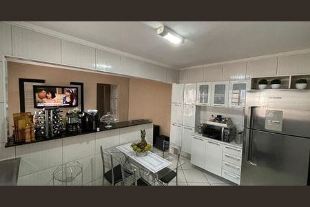 Casa à venda com 180m², 3 quartos e 4 vagas