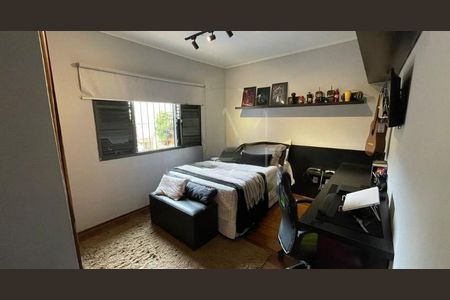 Casa à venda com 180m², 3 quartos e 4 vagas