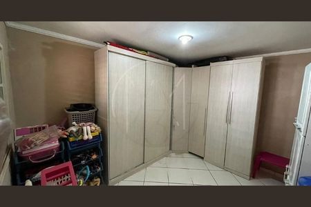 Casa à venda com 180m², 3 quartos e 4 vagas