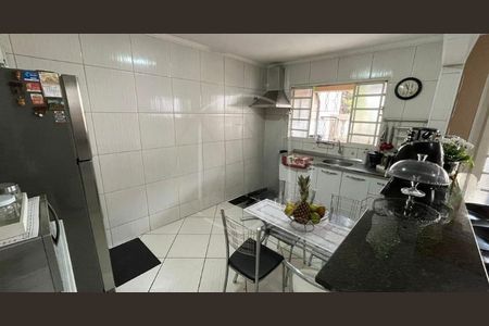 Casa à venda com 180m², 3 quartos e 4 vagas