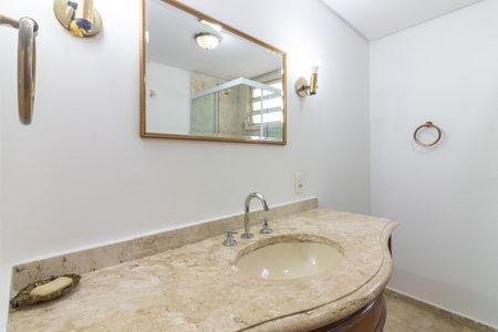 Apartamento para alugar com 126m², 3 quartos e 1 vagaBanheiro