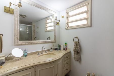 Apartamento para alugar com 126m², 3 quartos e 1 vagaBanheiro da Suíte