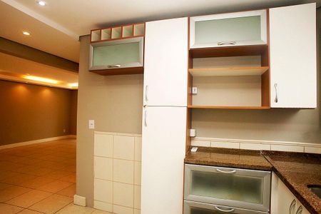 Apartamento à venda com 87m², 2 quartos e 1 vagaCozinha + Área de Serviço