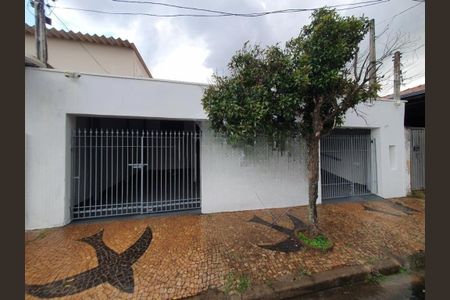Casa à venda com 153m², 3 quartos e 4 vagas