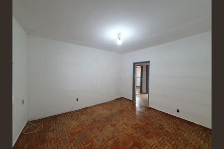 Casa à venda com 153m², 3 quartos e 4 vagas
