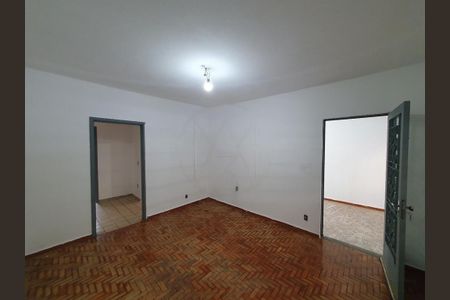 Casa à venda com 153m², 3 quartos e 4 vagas
