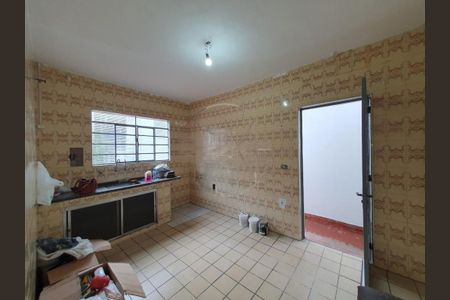 Casa à venda com 153m², 3 quartos e 4 vagas