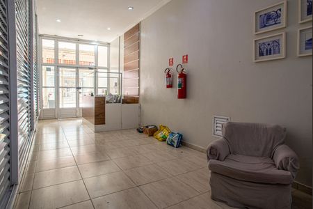 Apartamento para alugar com 75m², 2 quartos e sem vagaÁrea comum - Hall Social e Portaria