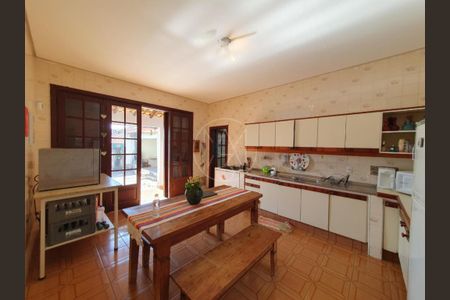 Casa à venda com 4 quartos, 320m² em Cidade Universitária, Campinas