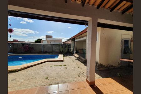 Casa à venda com 4 quartos, 320m² em Cidade Universitária, Campinas