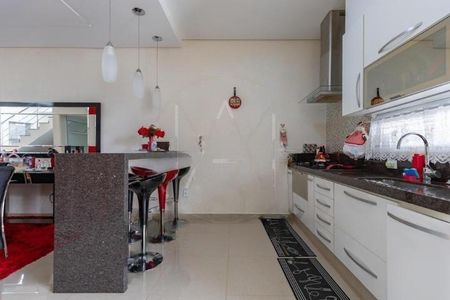 Casa de condomínio à venda com 440m², 5 quartos e 6 vagas