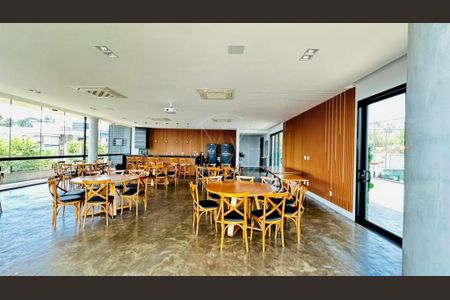 Casa de condomínio à venda com 440m², 5 quartos e 6 vagas