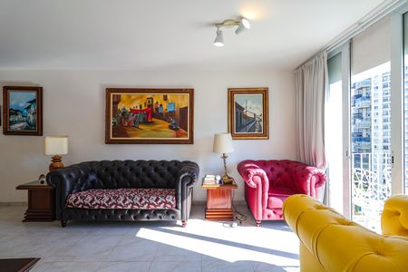 Apartamento à venda com 130m², 2 quartos e 2 vagas