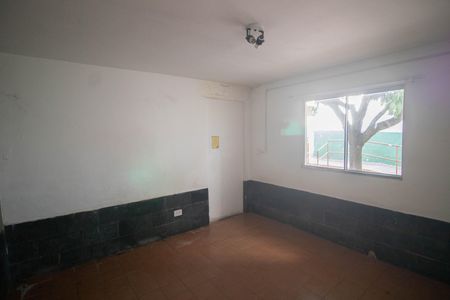 SALA de casa à venda com 3 quartos, 197m² em Vila Vitorio Mazzei, São Paulo